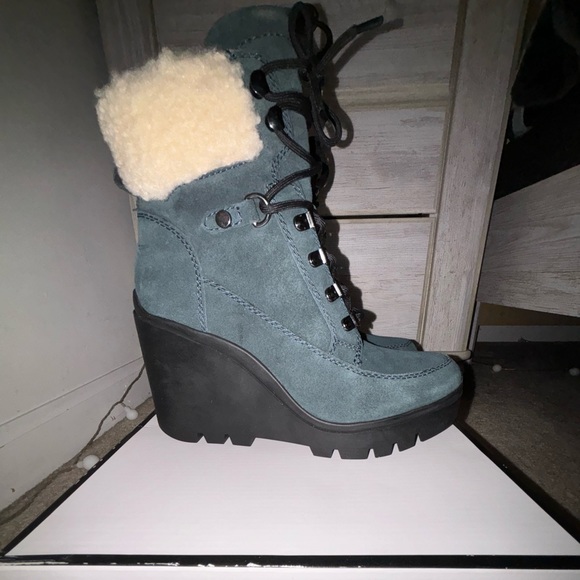 Guess Wedge Hiking Boots - Picture 2 of 4